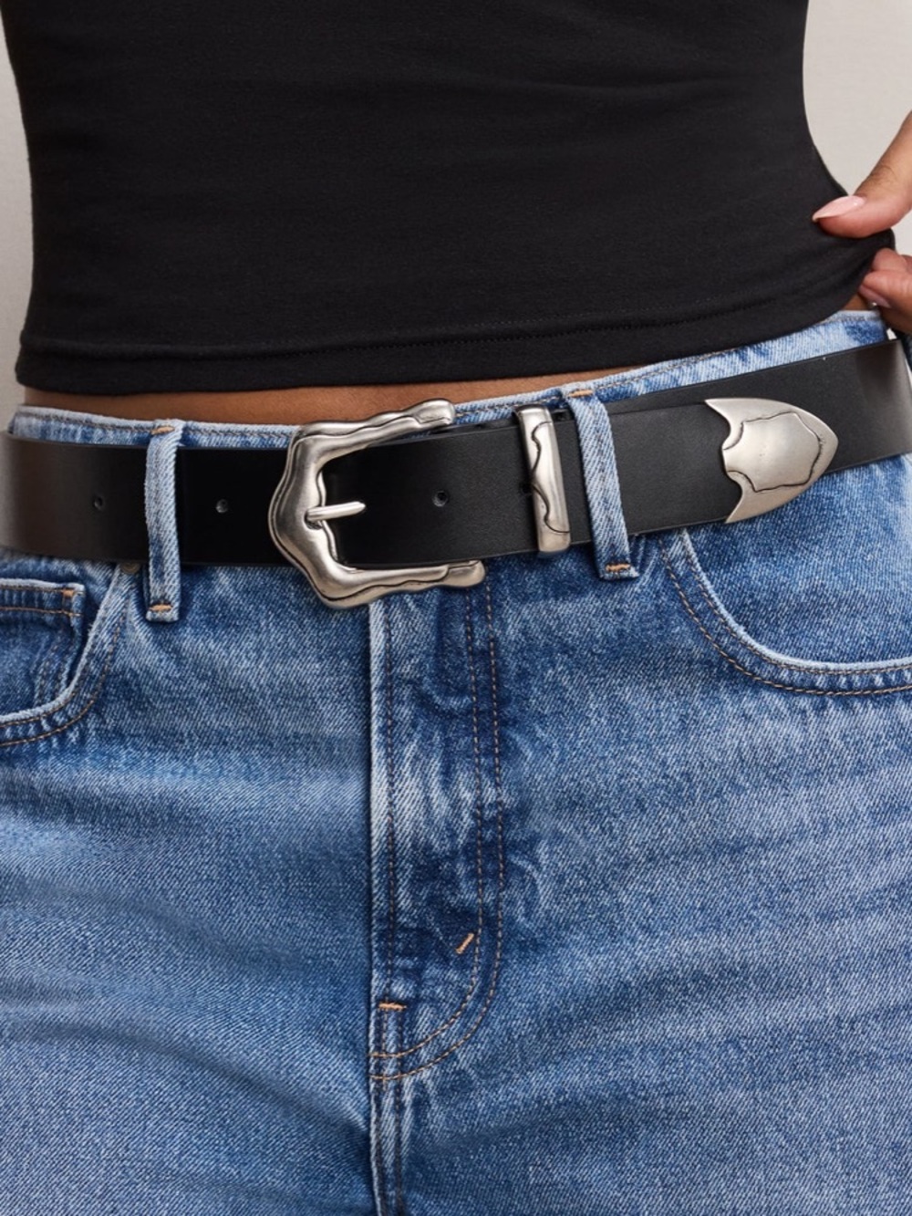 Good American Classic Black Leather Belt with Silver Buckle! XS/S new in bag!